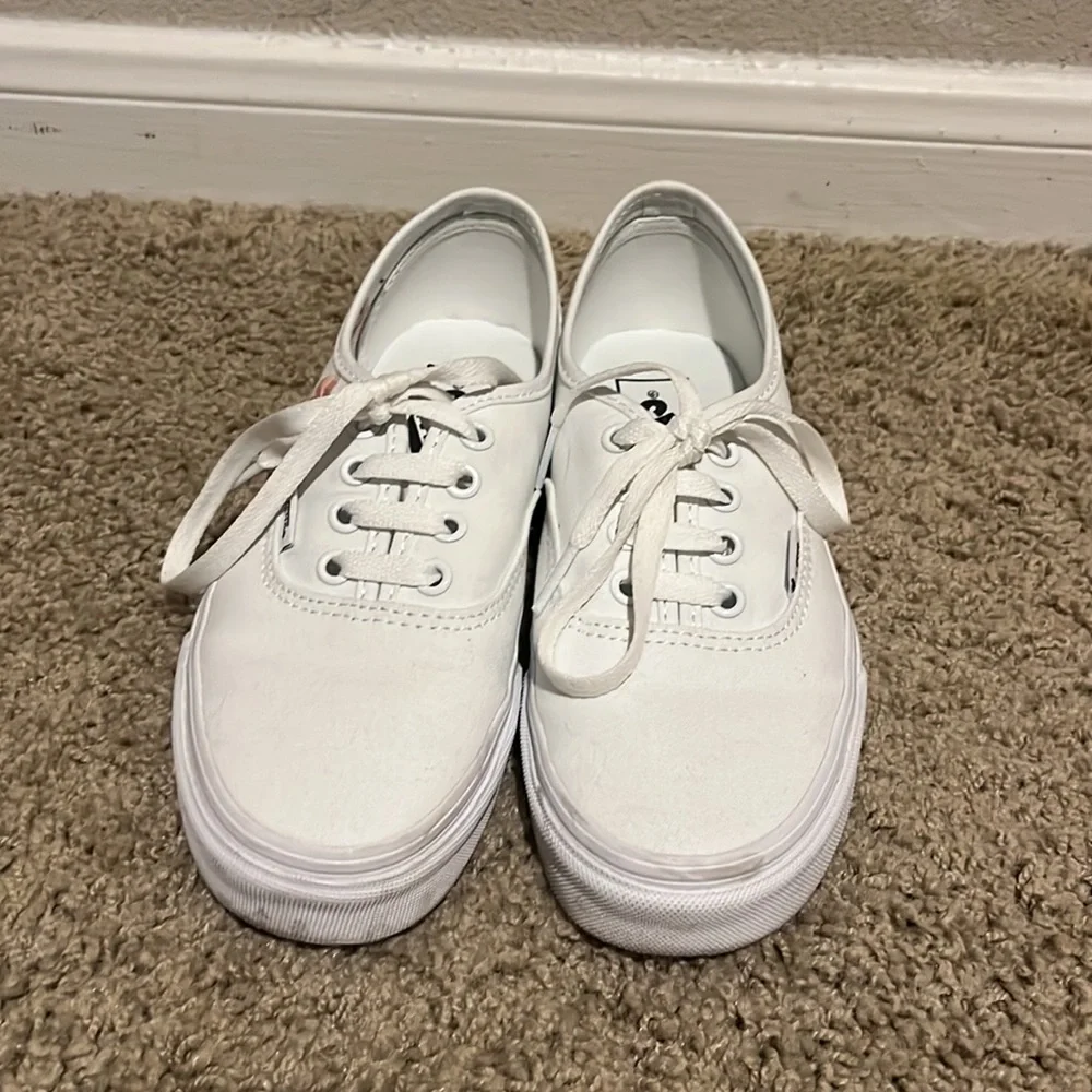 L initial vans - Picture 2 of 6